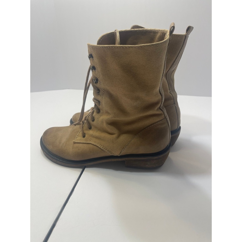 ‎Boots - Picture 4 of 7